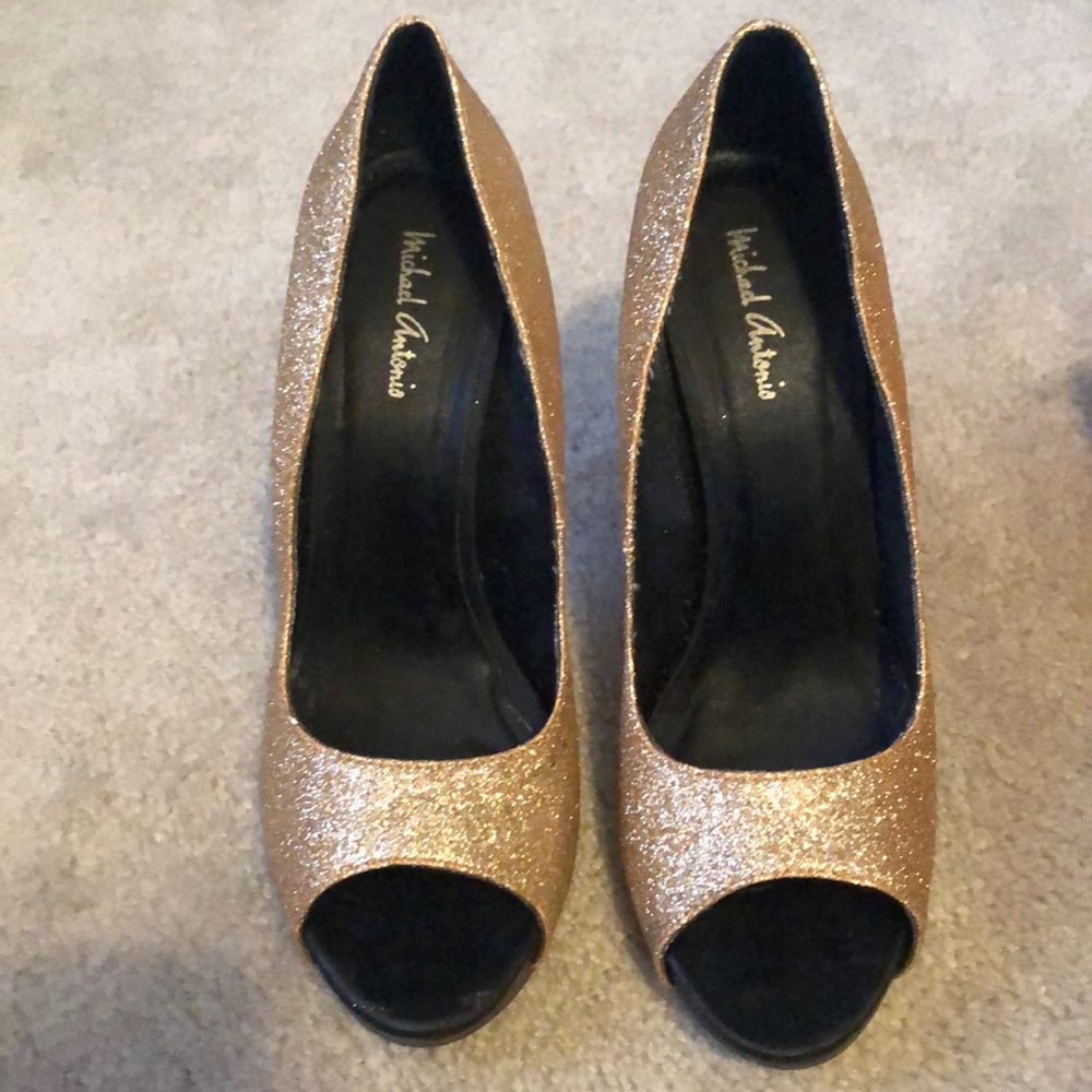 Michael Antonio Keme Gold Glitter Platform Heel